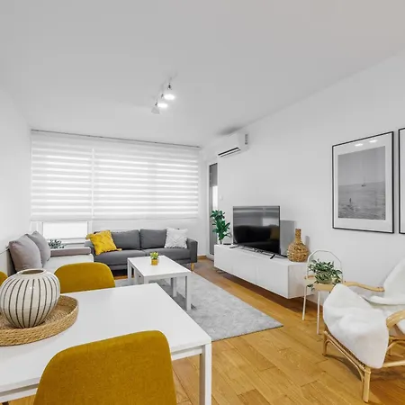 Panta Rhei With Free Parking Apartament *