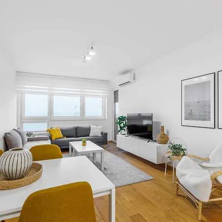 Panta Rhei With Free Parking Apartament Nowy Sad