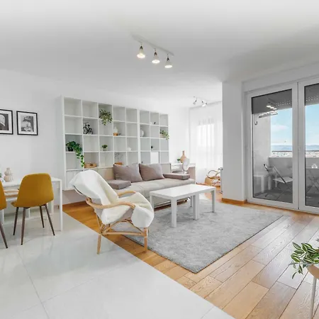 Apartament Panta Rhei With Free Parking