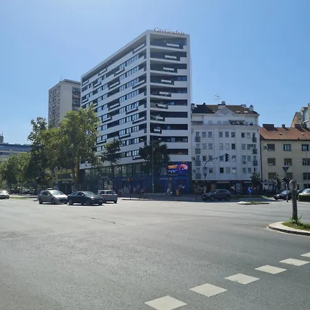 Panta Rhei With Free Parking Apartament *